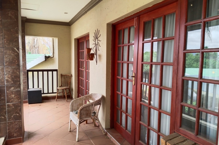 5 Bedroom Property for Sale in Meerhof North West